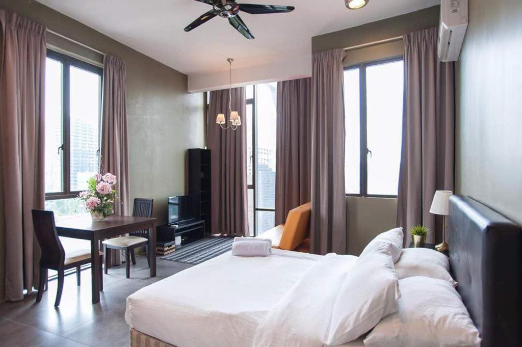 Empihaus 001 Empire Damansara Lägenhet Petaling Jaya Exteriör bild